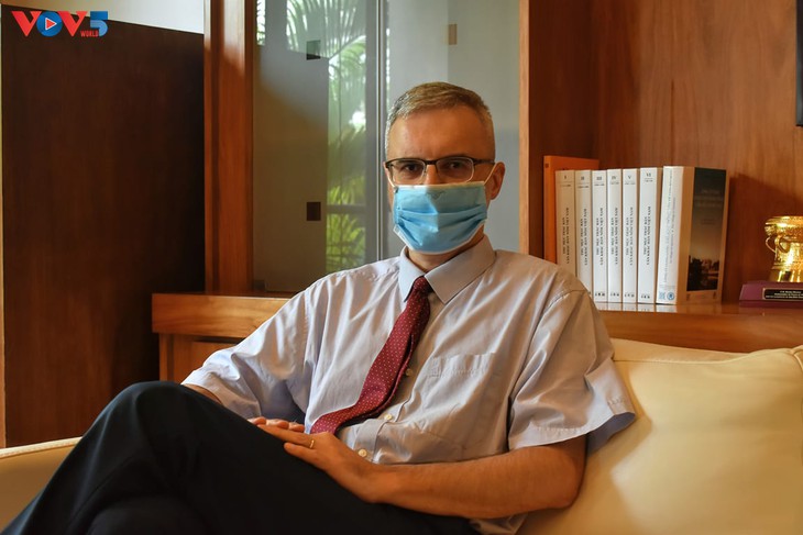 Nicolas Warnery  Rien n’a été abandonné